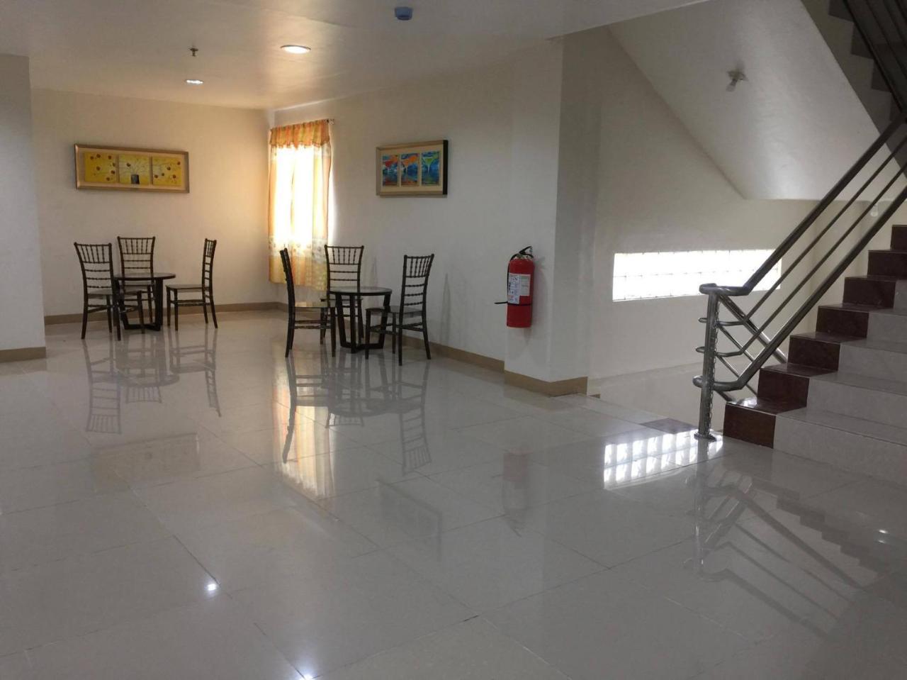 Meaco Royal Hotel - Lipa Lipa City Ngoại thất bức ảnh