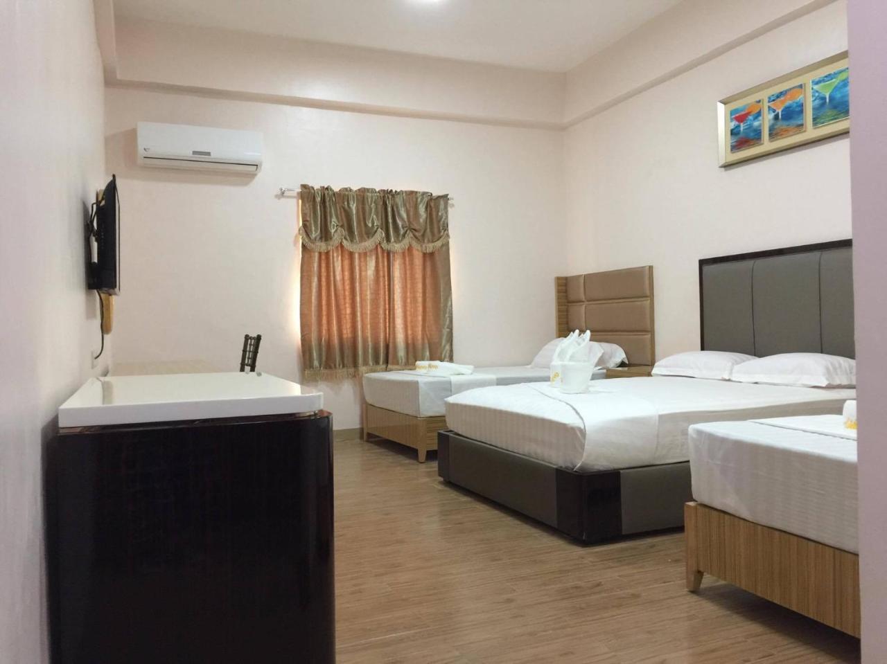 Meaco Royal Hotel - Lipa Lipa City Ngoại thất bức ảnh