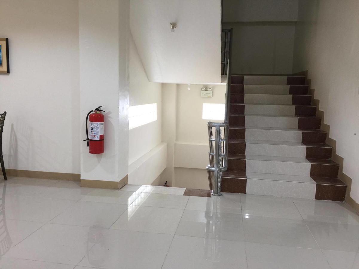 Meaco Royal Hotel - Lipa Lipa City Ngoại thất bức ảnh