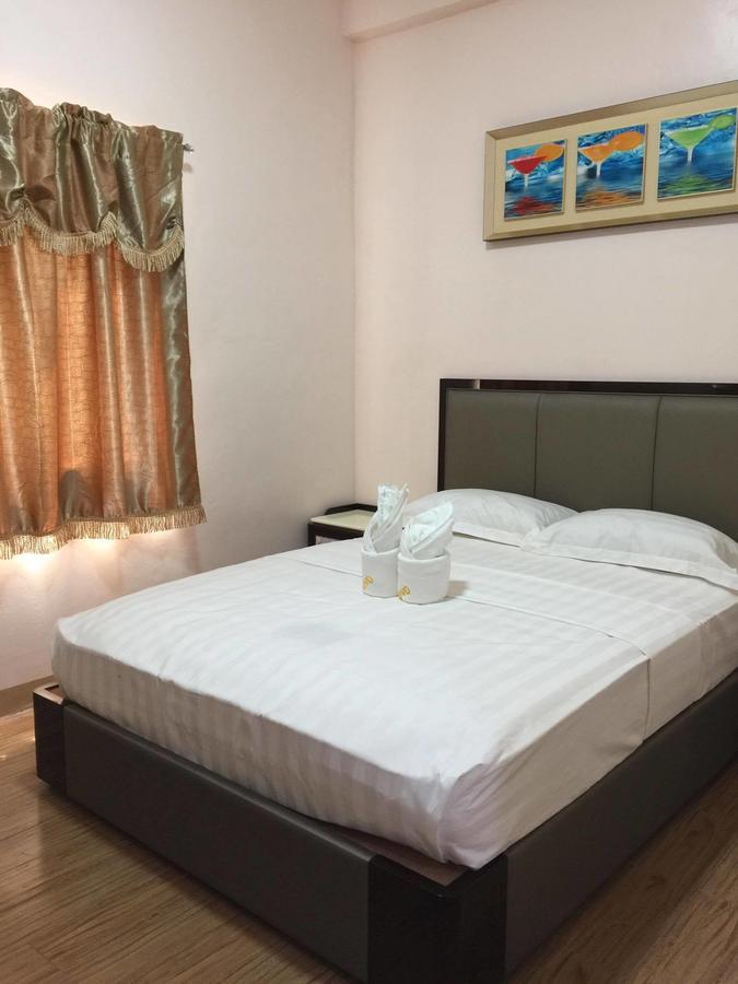 Meaco Royal Hotel - Lipa Lipa City Ngoại thất bức ảnh